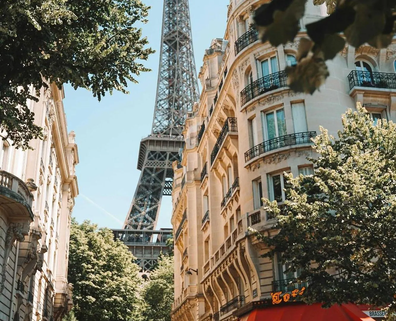 Elegant Apartment - 2Bd - 8P - Eiffel Tower Paris 0*,  France