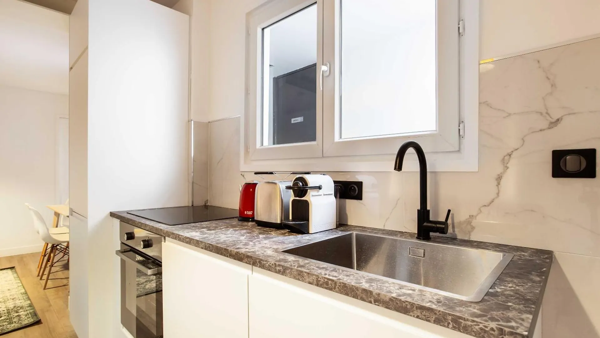 Elegant Apartment - 2Bd - 8P - Eiffel Tower Paris Holiday home